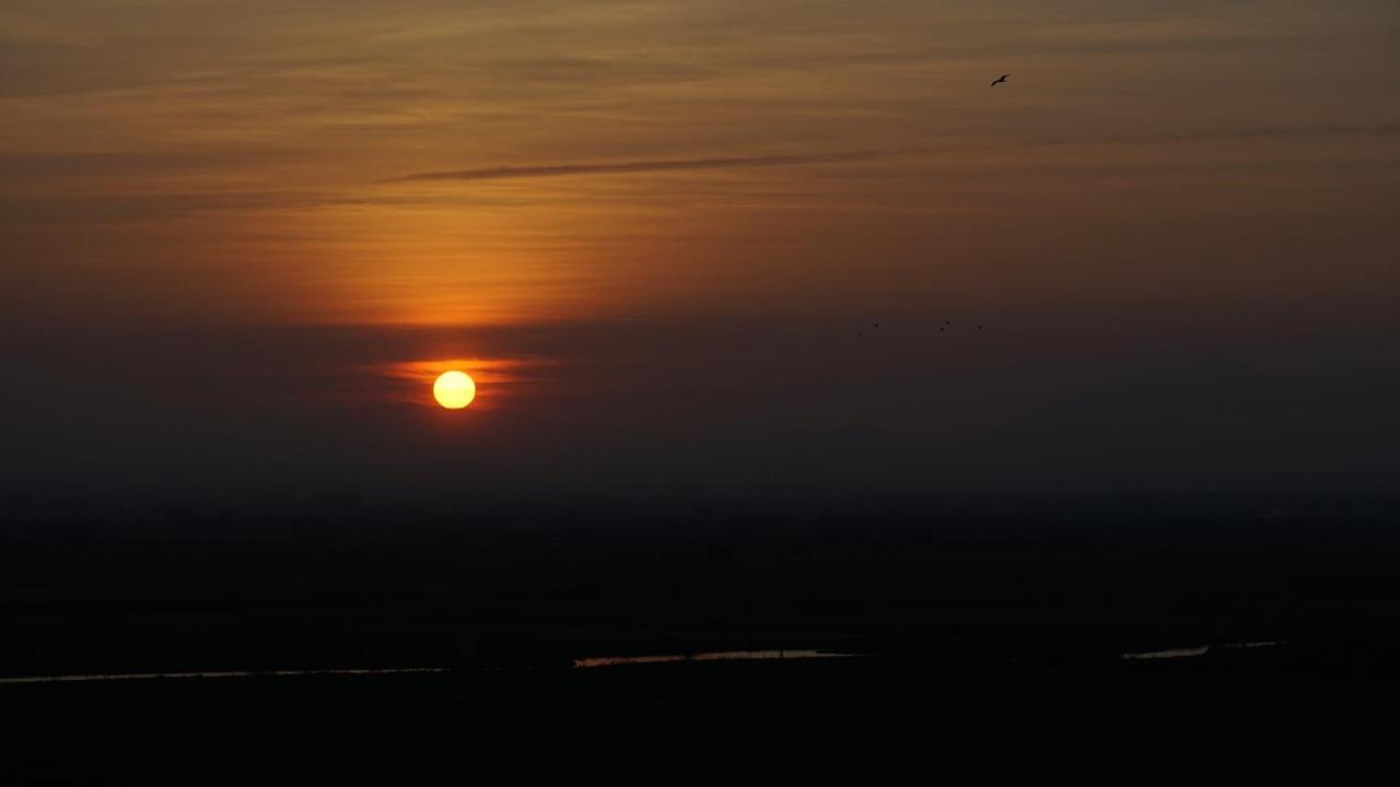 Les Couchers De Soleil A Empuriabrava Zewnętrze zdjęcie